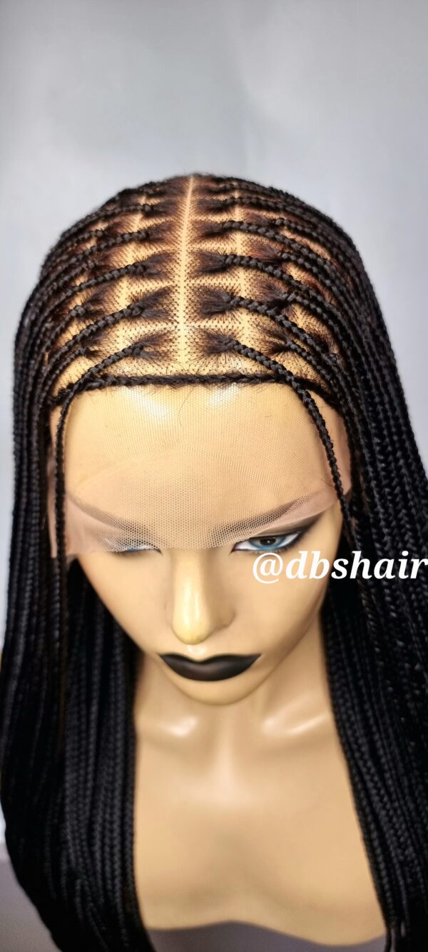 Que Knotless Braids